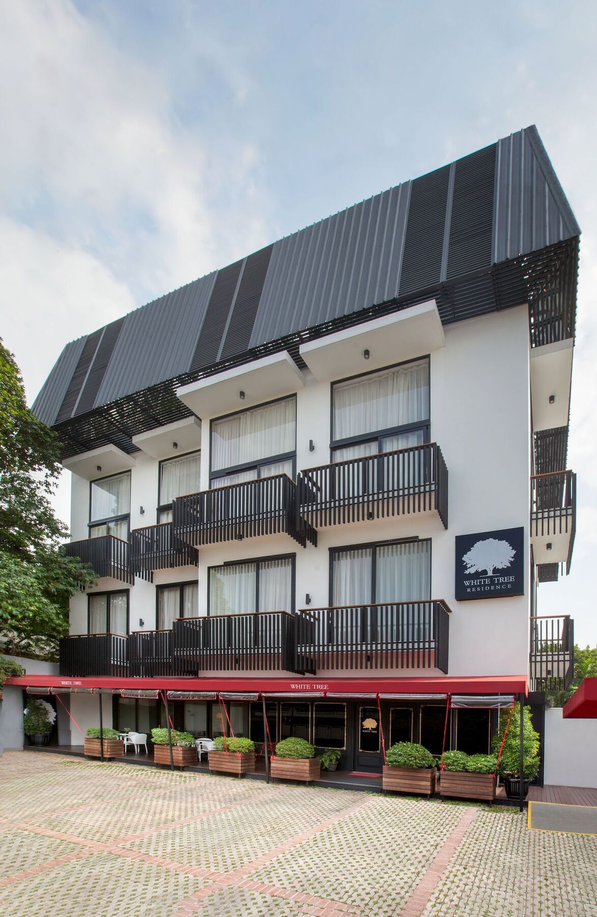 White Tree Residence Jakarta Exterior photo
