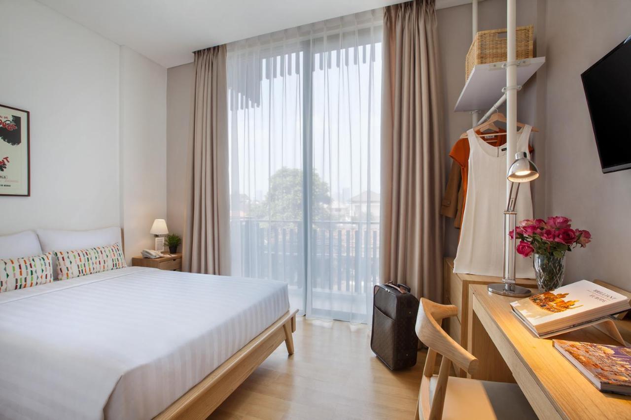 White Tree Residence Jakarta Room photo